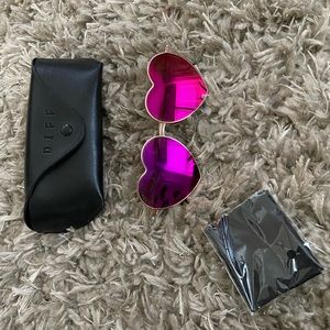 Hearts Diff Sunglasses